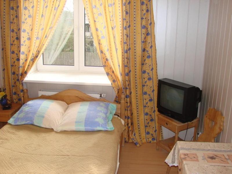 Bed and Breakfast Osrodek Jezdziecki Bronków Exterior foto